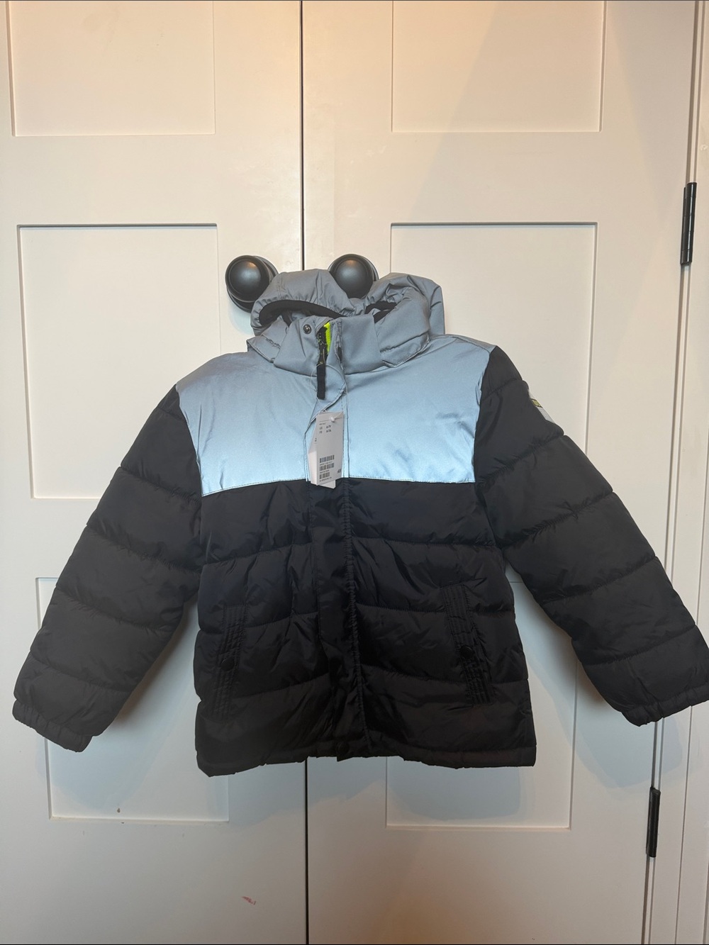 H&M Black and Silver Reflective Kids Puffer Jacket. NWT